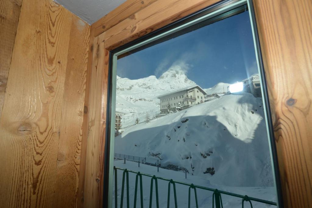 Mollino Rooms Breuil-Cervinia Rum bild